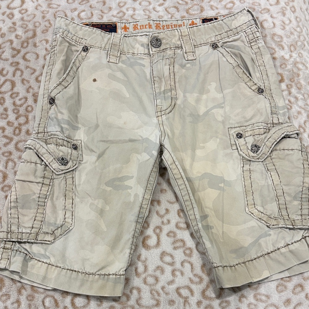 Rock Revival Men's Beige Cargo Shorts